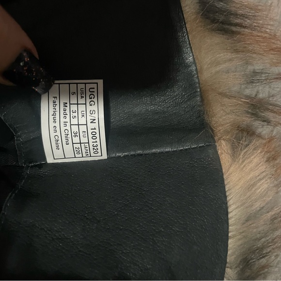 Ugh Australia Women’s Foxley Leather Sheepskin High Heel Black Boots Size 5 Rare - Picture 5 of 8